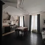 Bright Apartment - Near Place Pigalle
